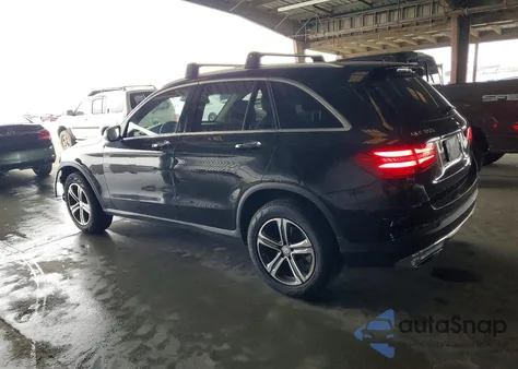 2016 Mercedes-Benz Glc 300 4Matic z USA, uszkodzony, nr VIN WDC0G4KB1GF040171